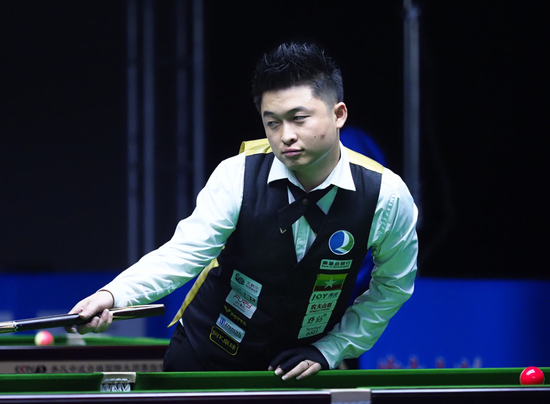 相比之下 相比之下