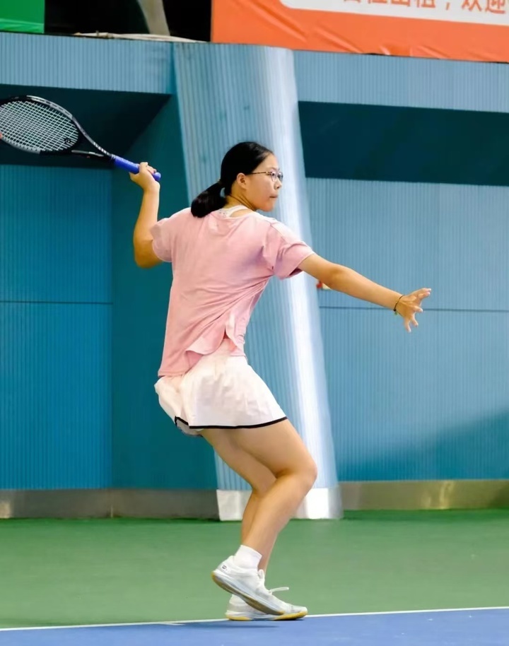 但比赛中因 但比赛中因