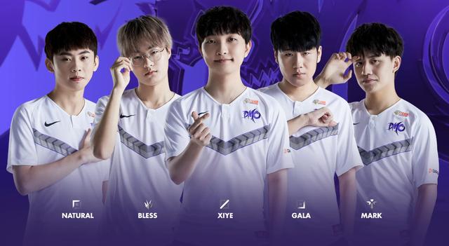 那不勒斯的 那不勒斯的